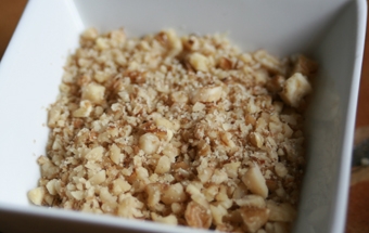 подрібнені волоські горіхи