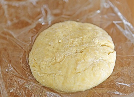 На деякий час залишаємо тісто в стороні