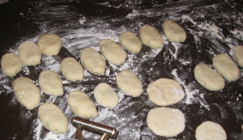 ліпимо відразу пиріжки