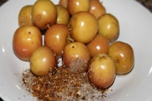 Мочені яблука