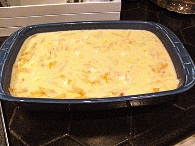 білий соус в макароннике