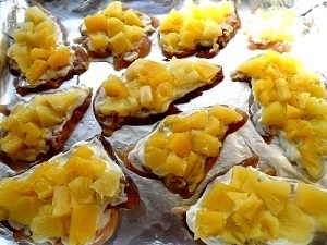 філе з ананасами