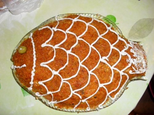 Готовий салатик Рибка з печерицями