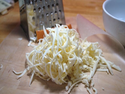 моцарелла на тертку