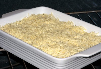 блюдо викладаємо шарами в форму для випічки