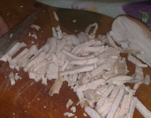 куряче філе нарізаємо