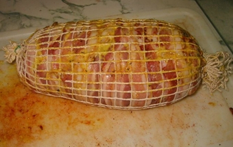 одягаємо на свинину сітку