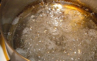 варимо цукровий сироп