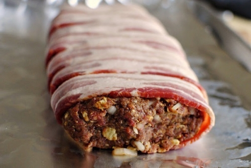 Рулет загорнутий в бекон