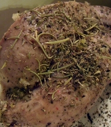 натираємо баранину спеціями