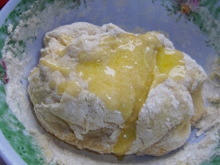 замішуємо тісто