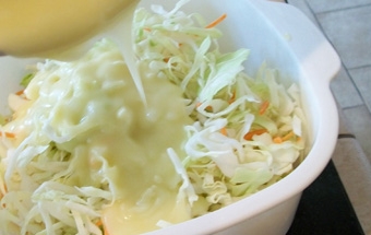 заливаємо капусту рідким маргарином