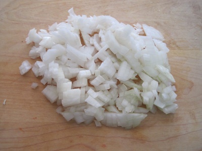 цибулю кубиками
