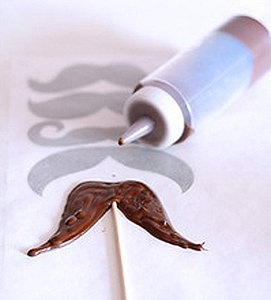 малюємо вуса