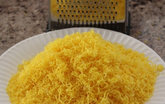 подрібнюємо сир