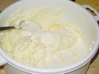 змішуємо сир, сир і цукор