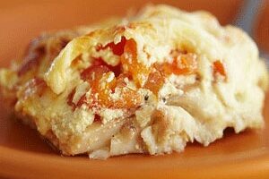 Горбуша, запечена під сиром, з помідорами