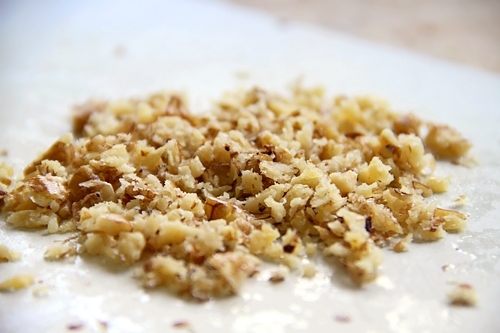 подрібнені горіхи