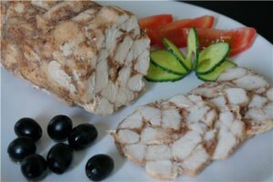 Рулет з курки «Мармуровий»