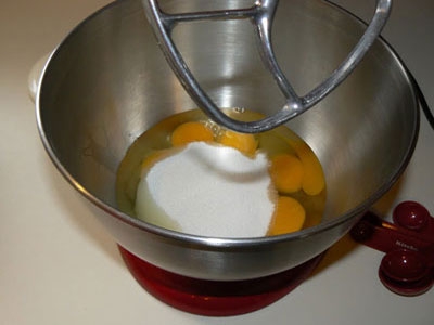 яйця і цукор