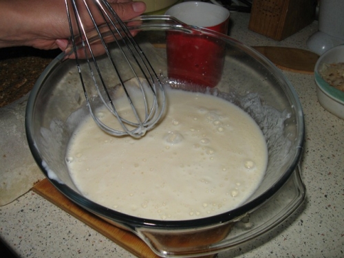 кефір збиваємо з яйцем