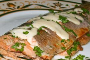 Форель, запечена у фользі