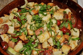 перемішуємо всі інгредієнти салату