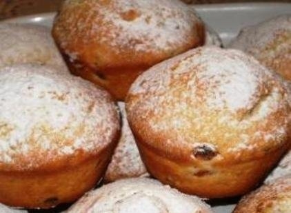 Кекси на кефірі подаємо до столу