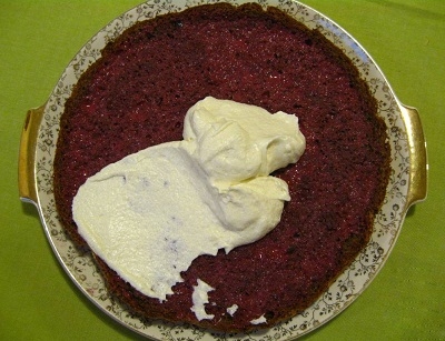 корж змащуємо кремом