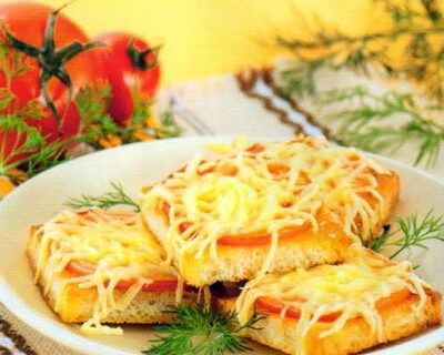 Потапці з помідорами