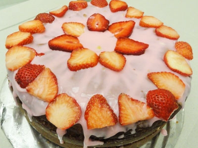 бісквіт з ягодами