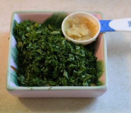 нарізаємо зелень