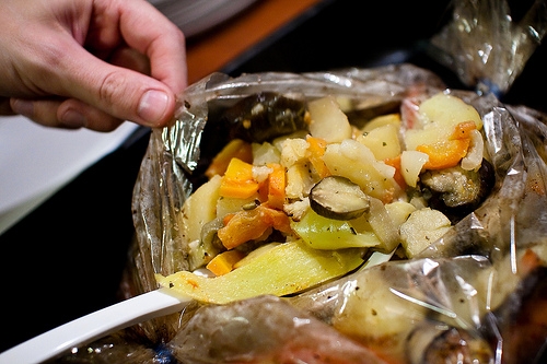 виймаємо рукав з овочами