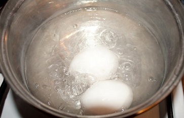 Варимо яйця