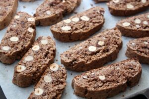 Шоколадні біскотті з фундуком