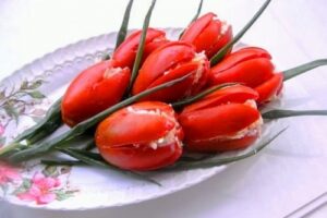 Закуска тюльпани