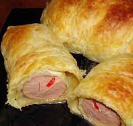 Подаємо фаршировані сардельки