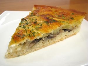 порційний шматок пирога