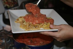 Яловичина в томатному соусі