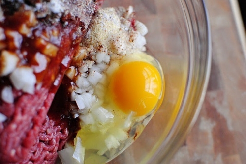 Вбиваємо яйце