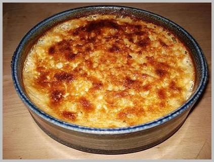 ароматний пиріг з рису з родзинками