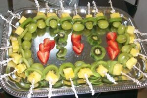 Фруктове канапе