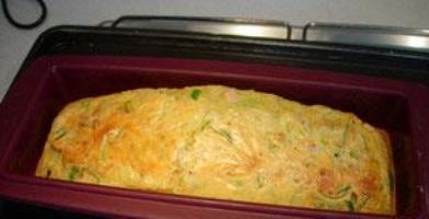 поживний пиріг з тунцем і цибулею