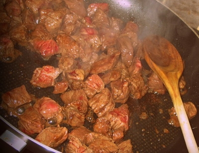 обсмажуємо м'ясо