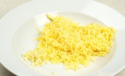 натираємо сир