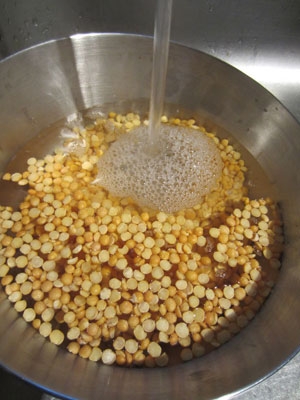 сочевиця в мисці