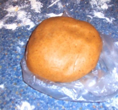 обертаємо плівкою і відправляємо в холодильник