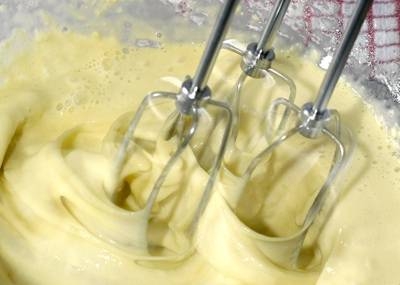 міксер з рідкою масою