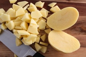 кубики картоплі