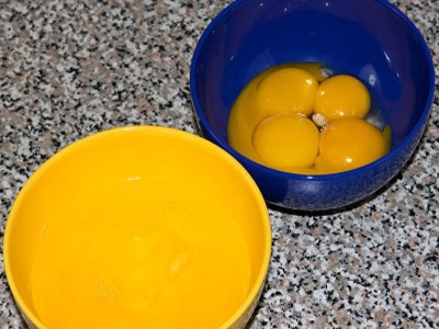 білки і жовтки